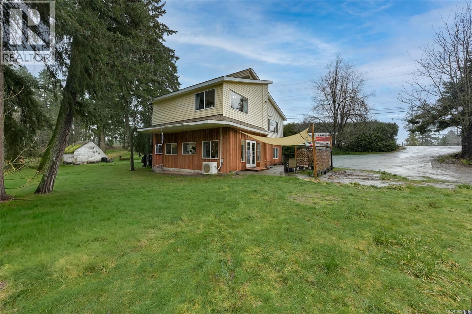 2035 Herd Rd, Duncan