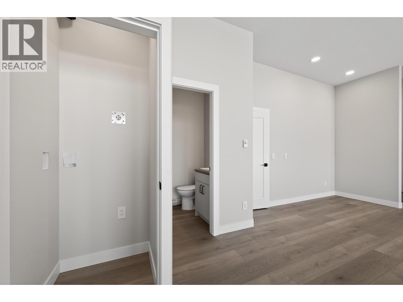 2138 LINFIELD Drive, Kamloops