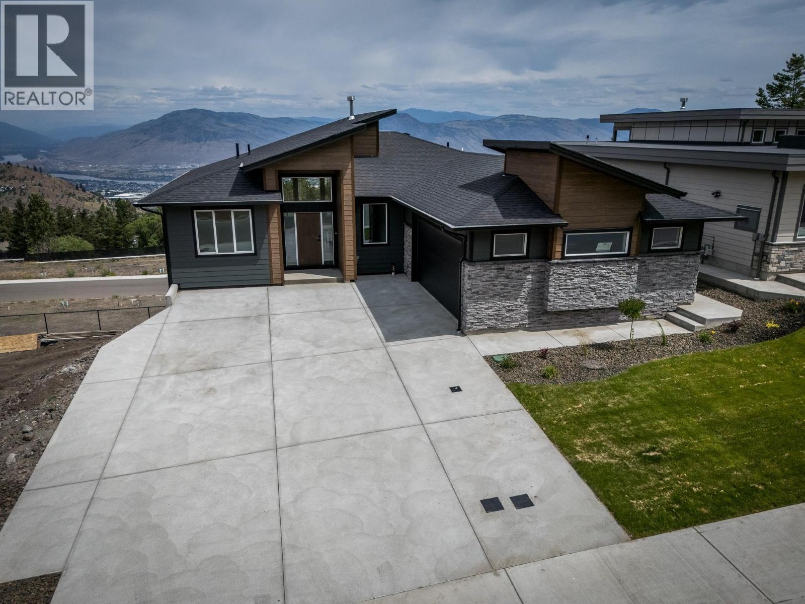 2138 LINFIELD Drive, Kamloops