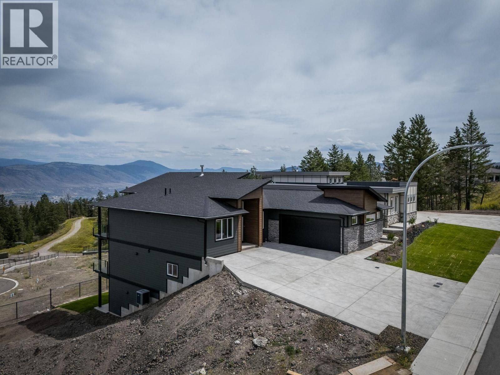 2138 LINFIELD Drive, Kamloops