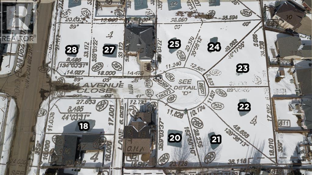 7212 44 AvenueClose - Main photo, Camrose, Alberta