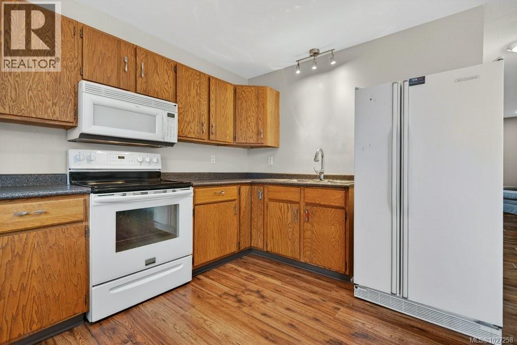 2327 WILLEMAR AVE - 8