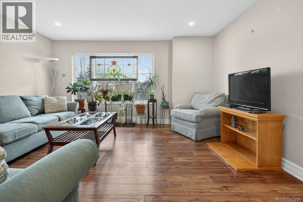 2327 Willemar Ave - 4