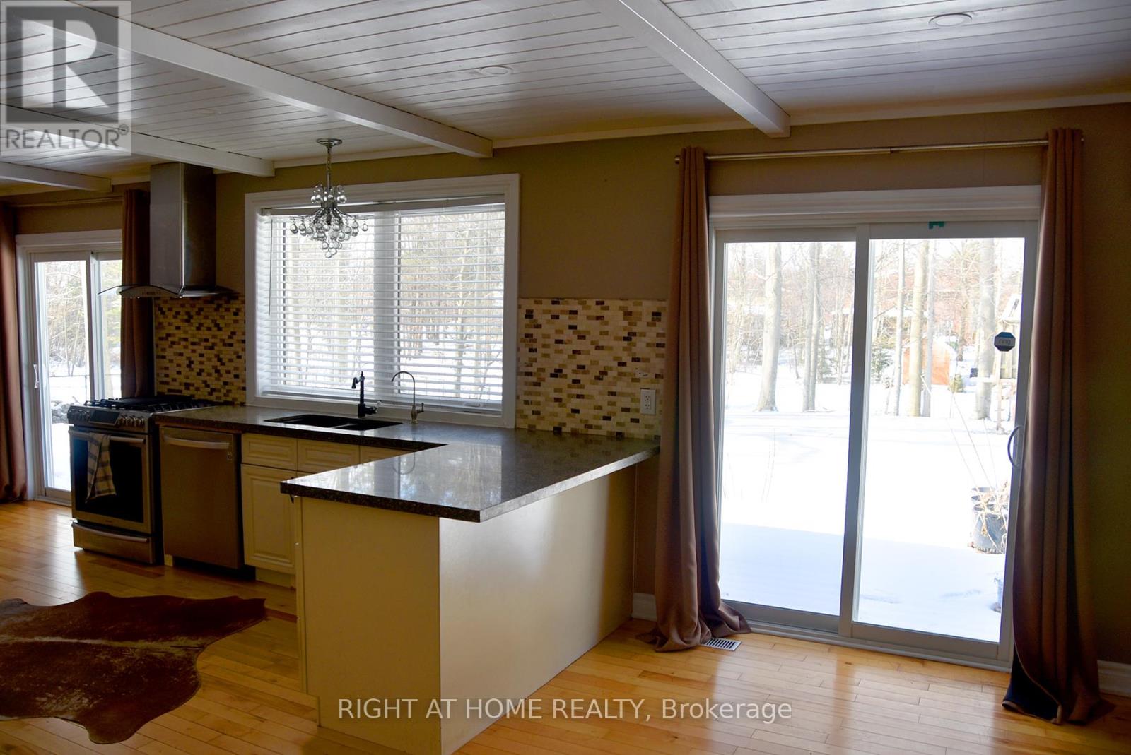 994 HAIST STREET - 11