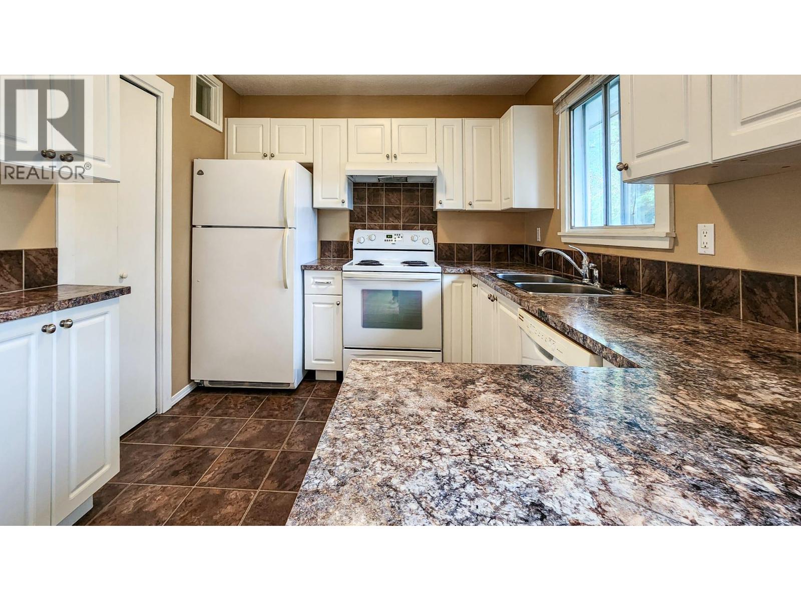  592 MCCurdy Road, Kelowna