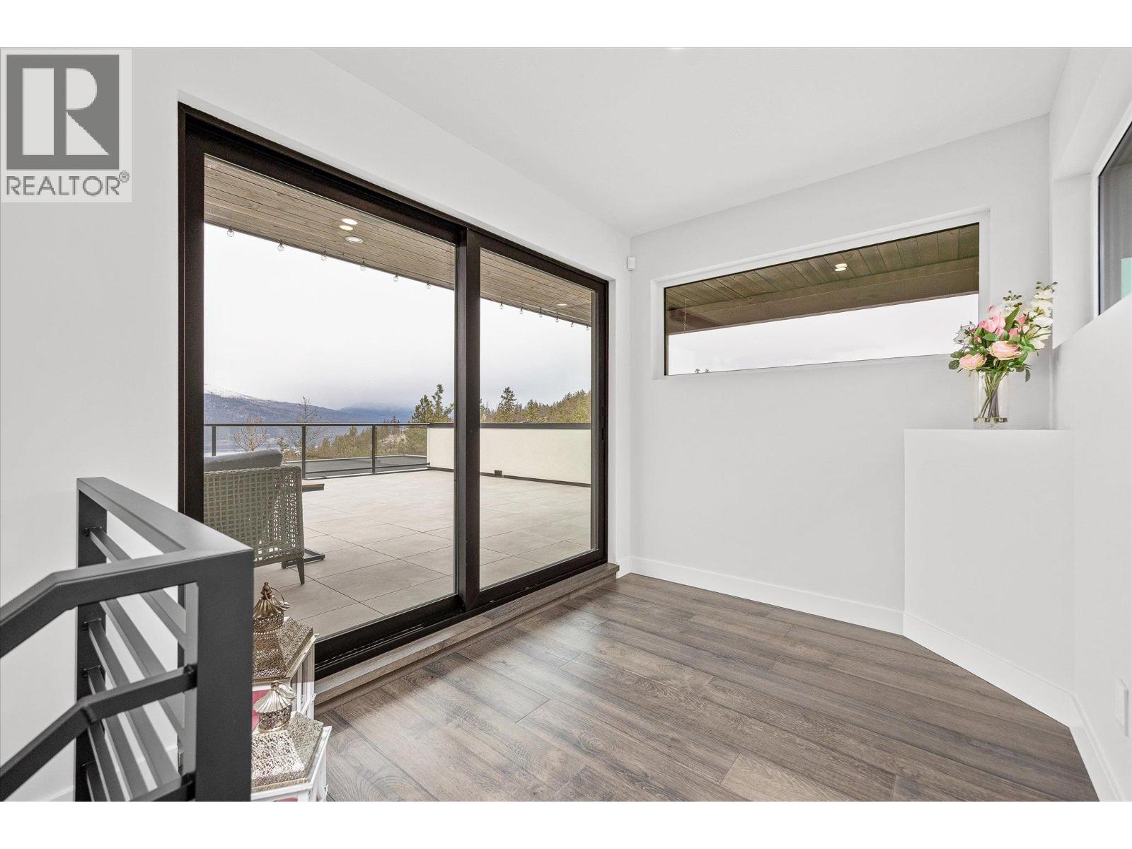  10058 Beacon Hill Drive, Lake Country