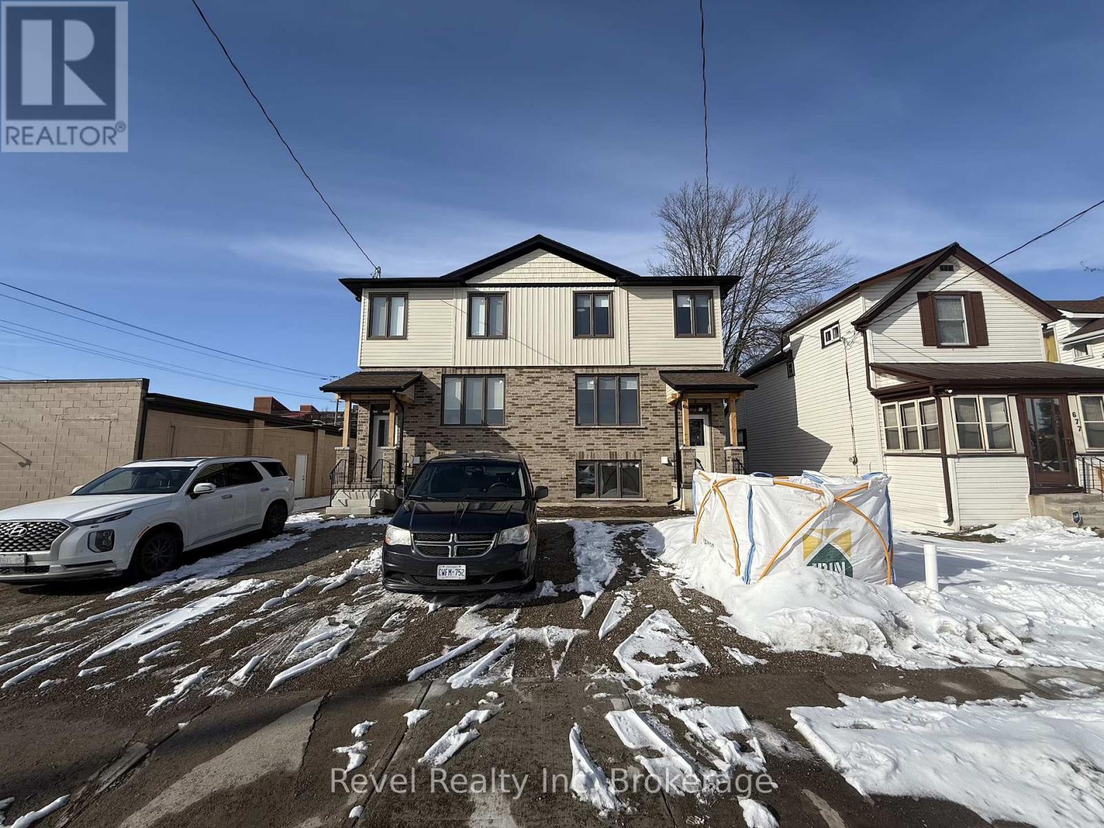 UPPER RIGHT - 675 PRINCESS STREET