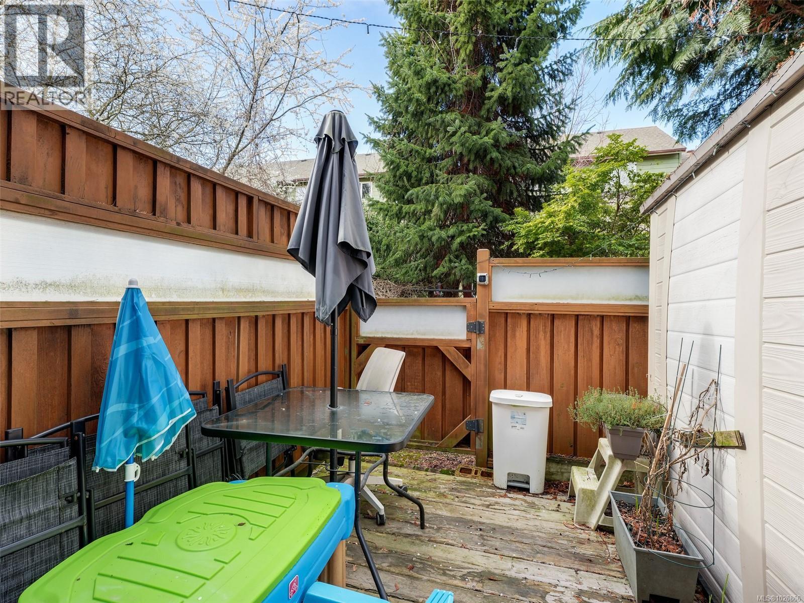 2 50 Montreal Street, Victoria