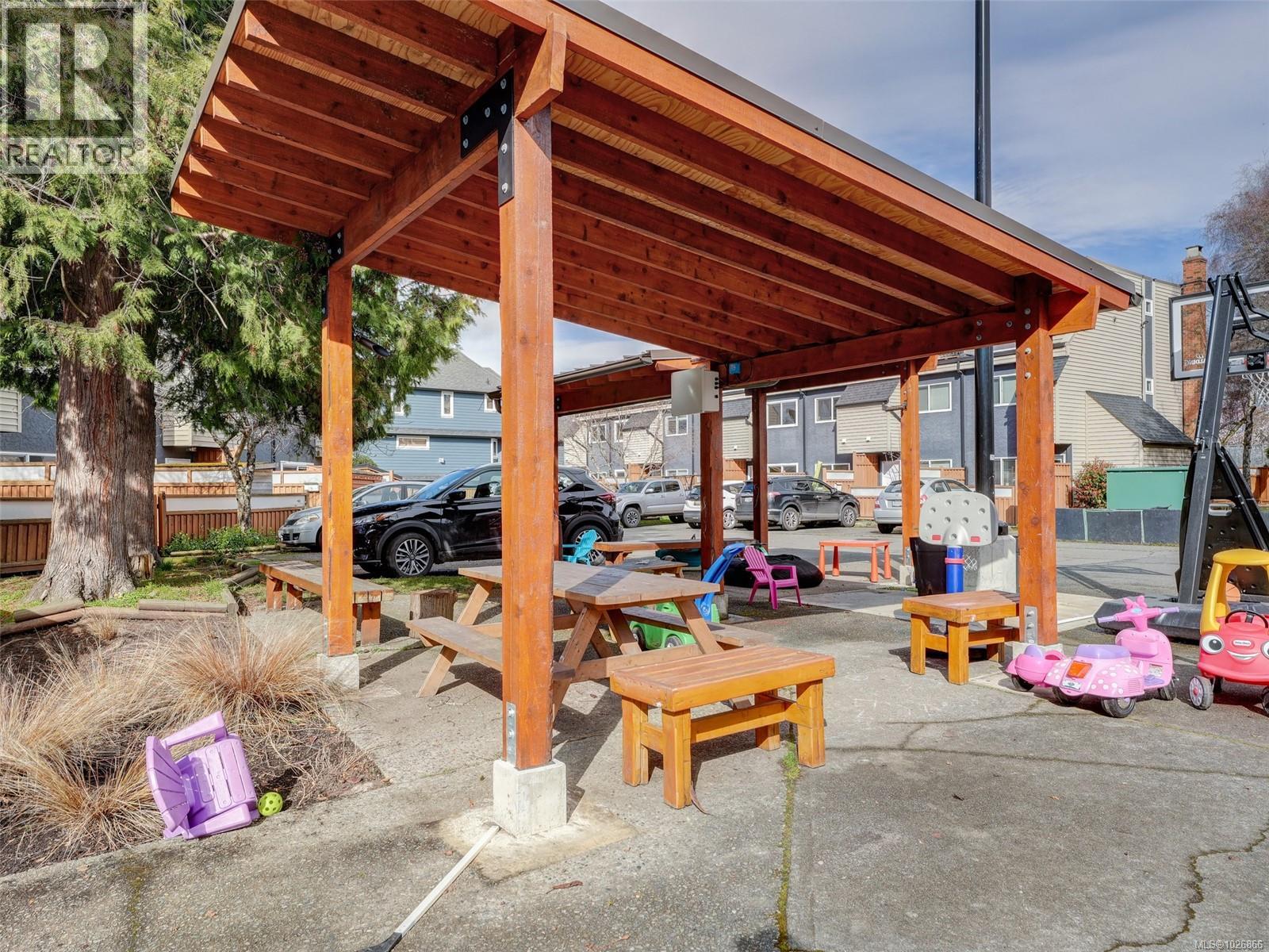 2 50 Montreal Street, Victoria