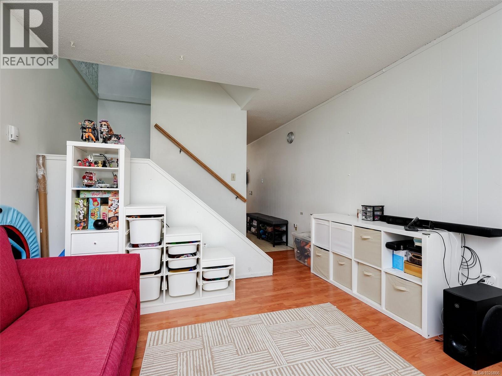 2 50 Montreal Street, Victoria