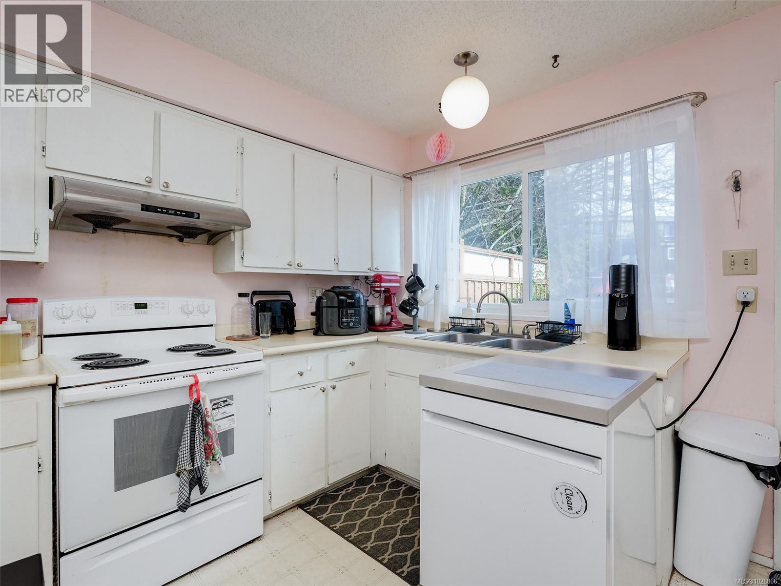 2 50 Montreal Street, Victoria