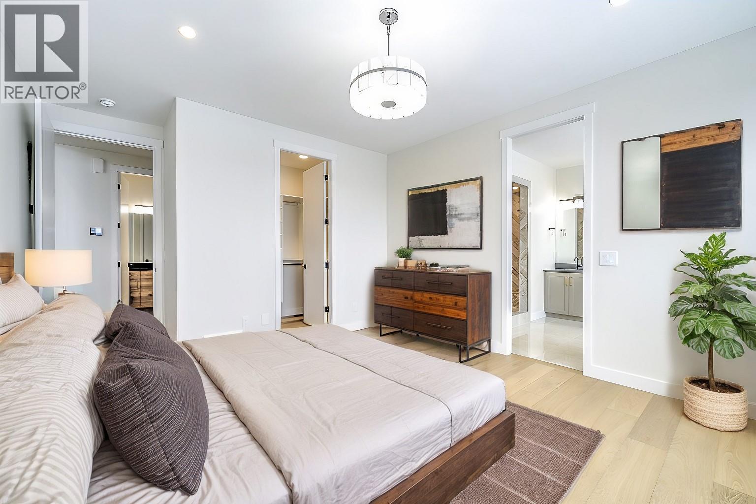 2140 LINFIELD Drive, Kamloops