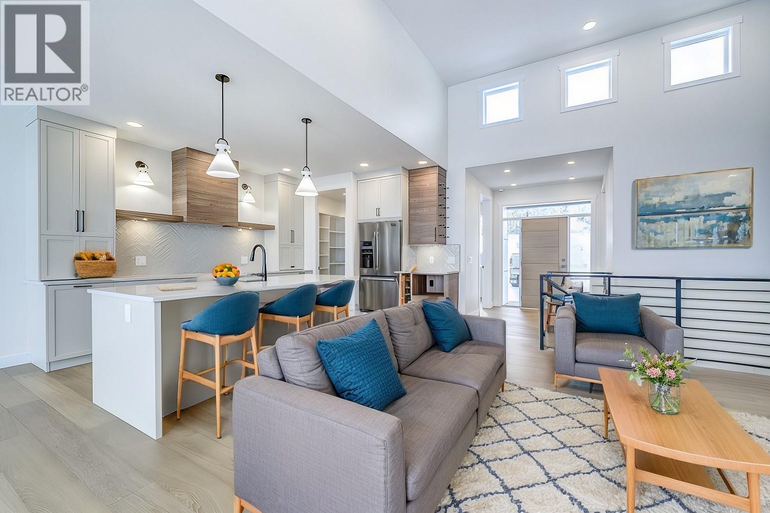 2140 LINFIELD Drive, Kamloops