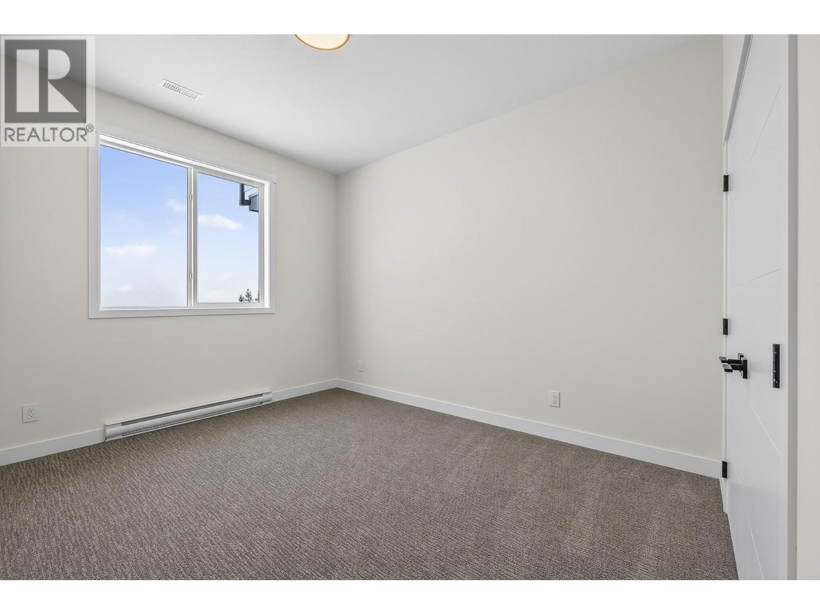 2140 LINFIELD Drive, Kamloops