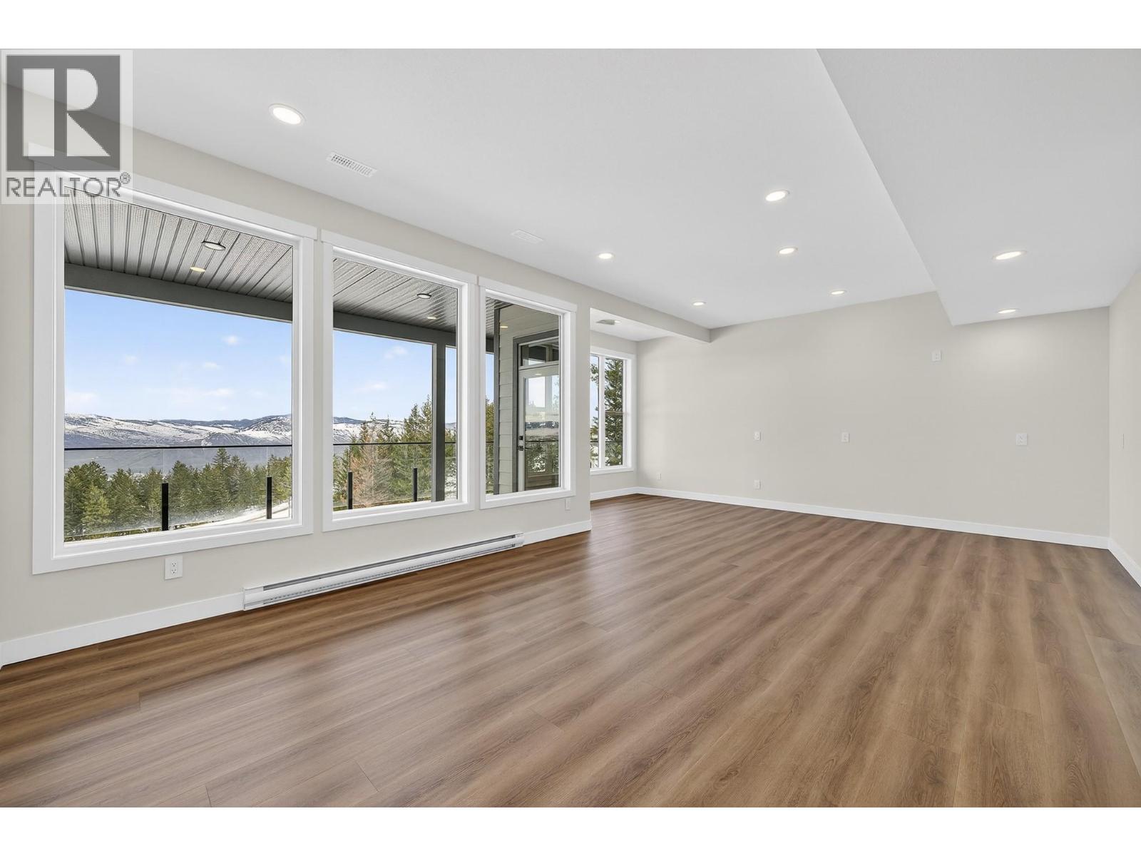 2140 LINFIELD Drive, Kamloops