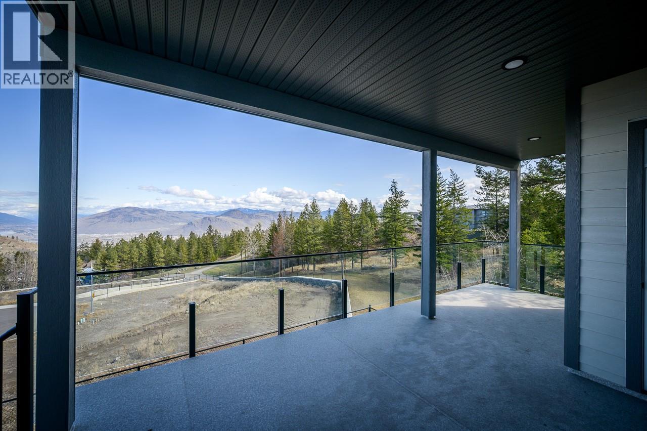 2140 LINFIELD Drive, Kamloops