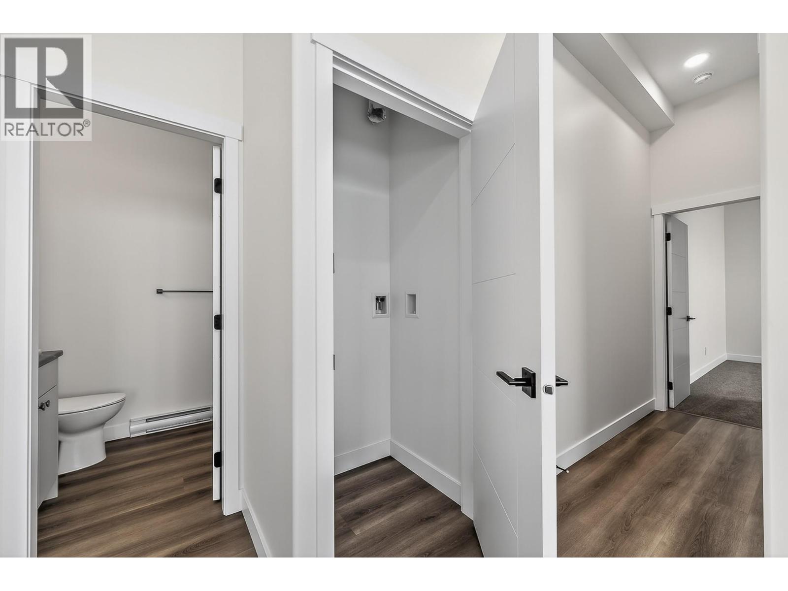 2140 LINFIELD Drive - 49