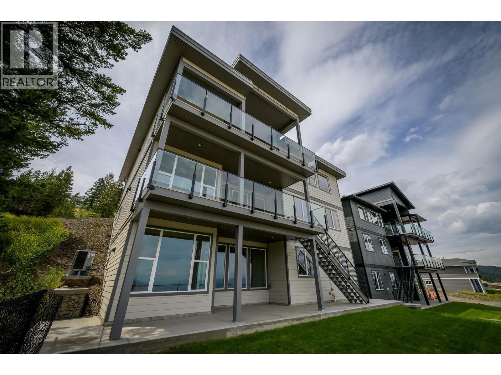 2140 LINFIELD Drive - 58