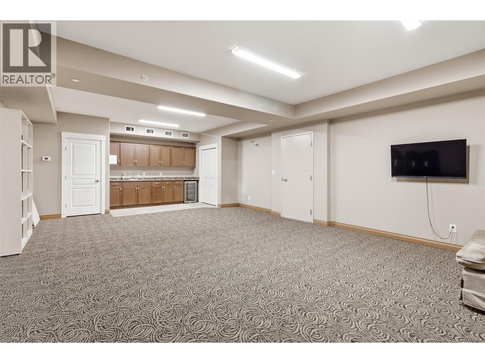 765 McGill Road Unit# 409, Kamloops