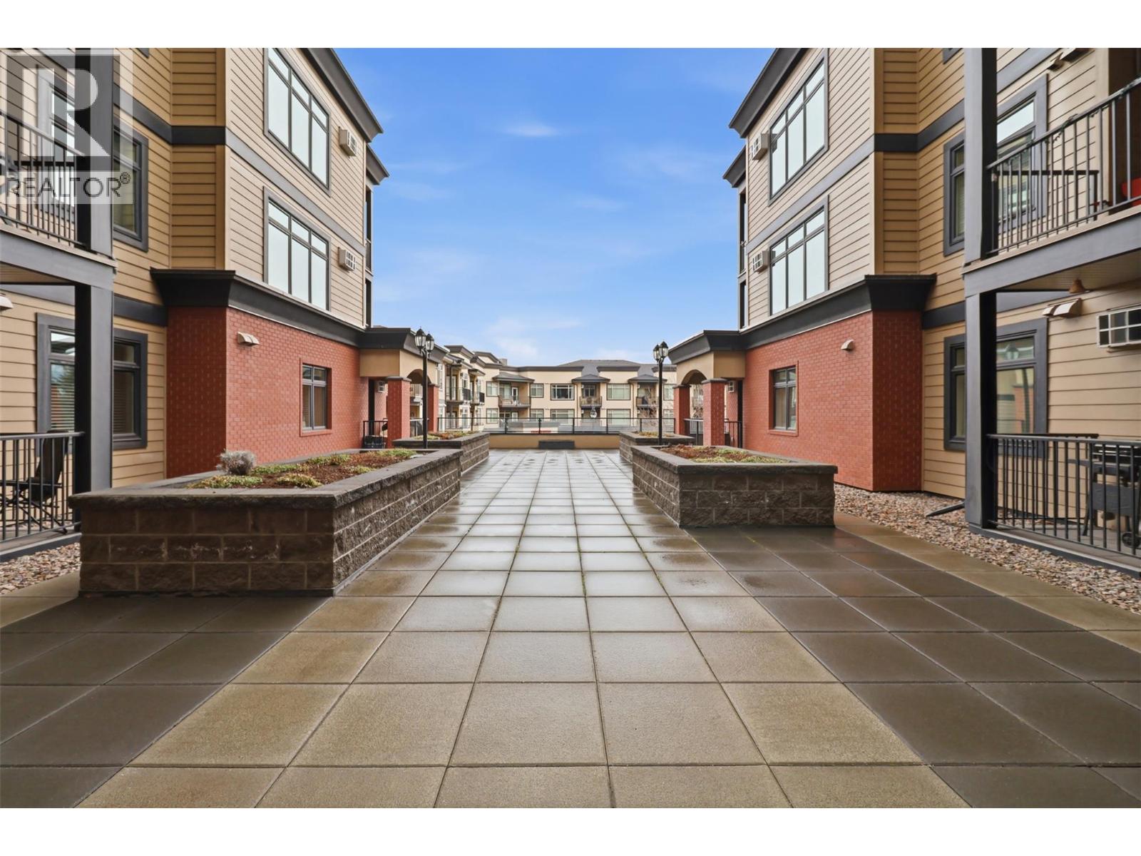 765 McGill Road Unit# 409, Kamloops