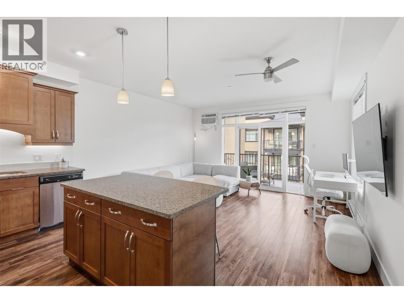 765 McGill Road Unit# 409, Kamloops