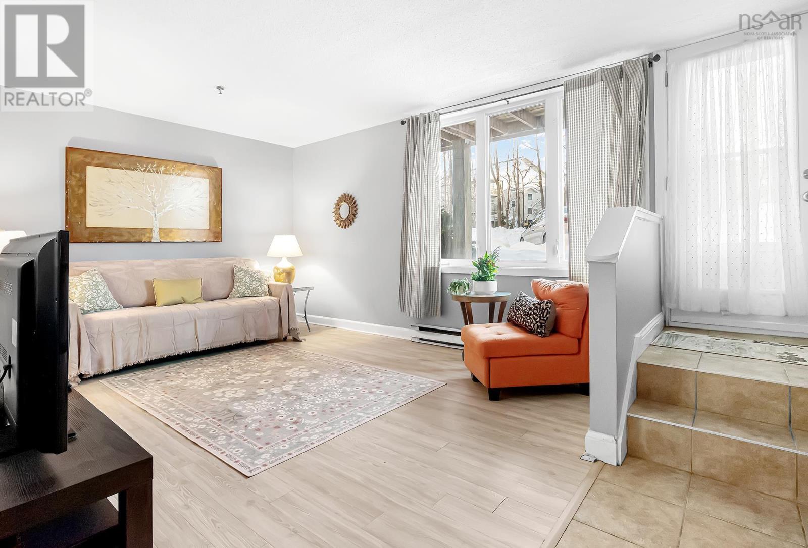 Property 2 of 38 of 104 158 Farnham Gate Road