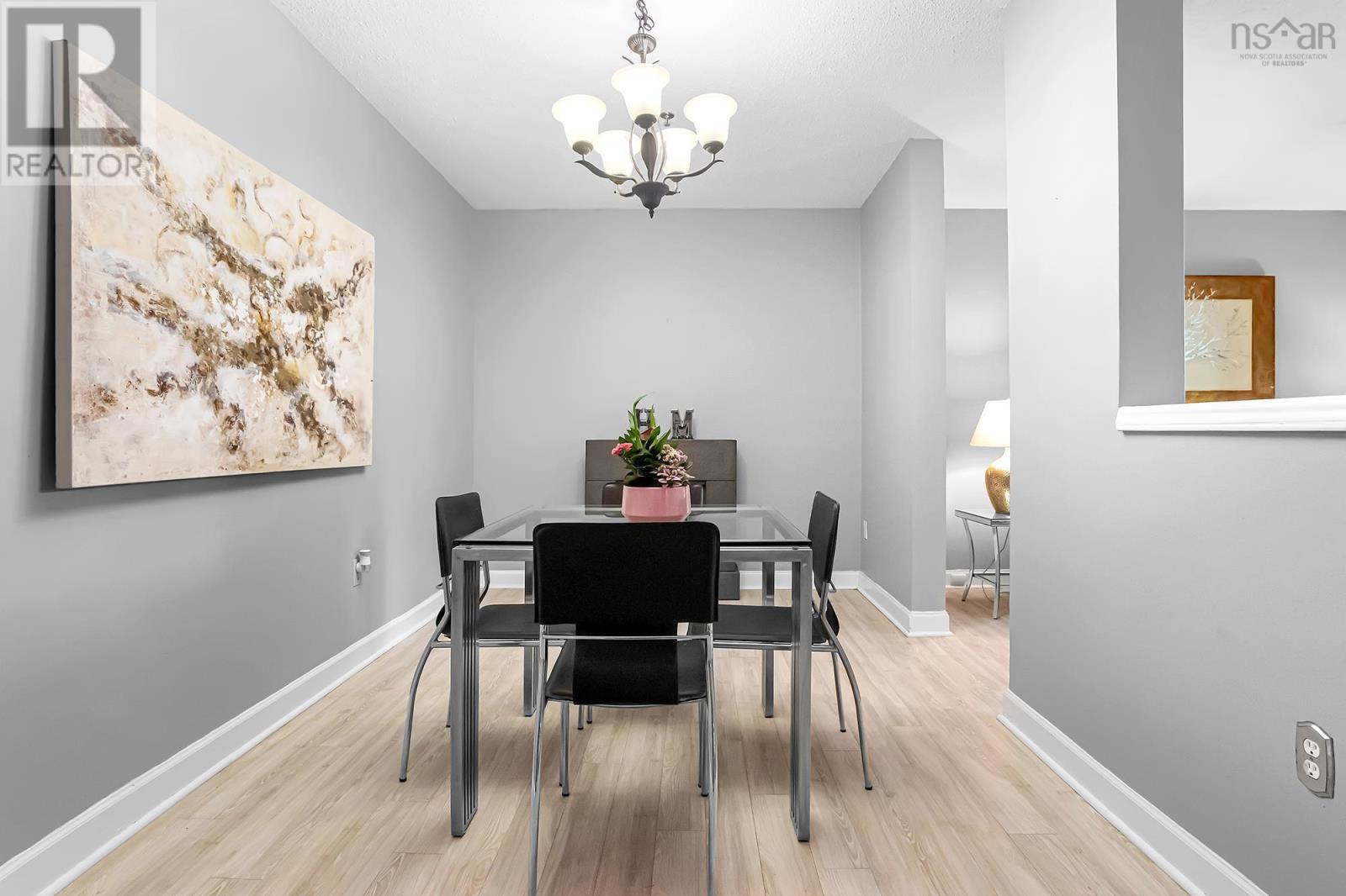 Property 5 of 38 of 104 158 Farnham Gate Road