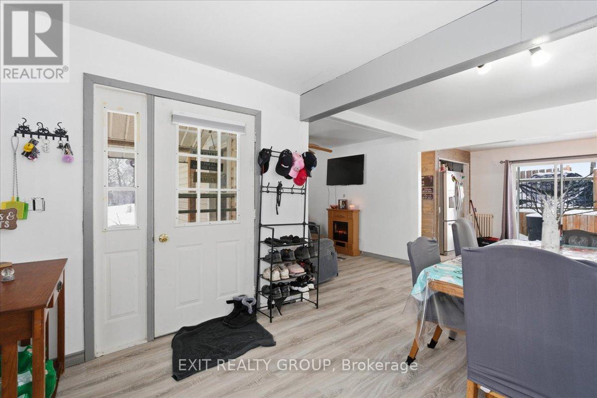16 CATHERINE STREET - 3