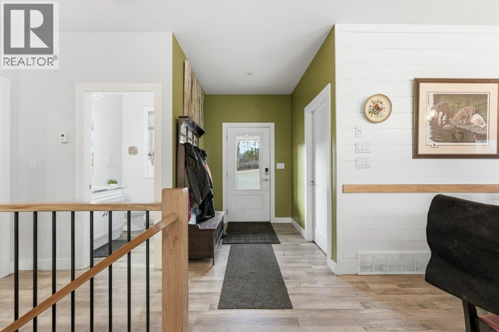 4370 Round Prairie Road, Spallumcheen