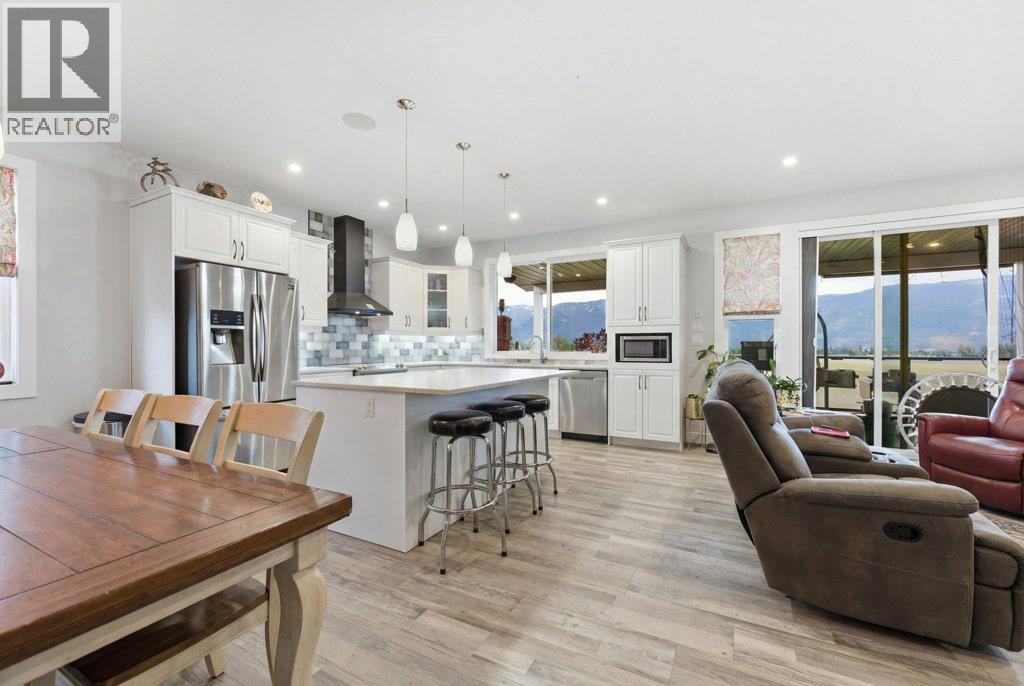 4370 Round Prairie Road, Spallumcheen