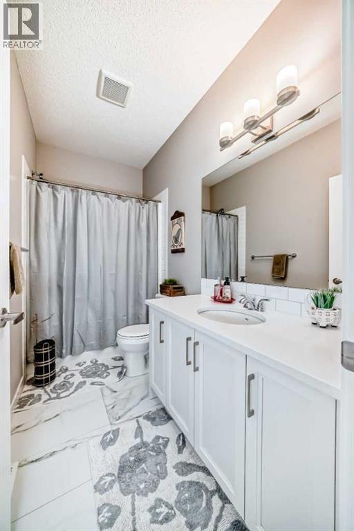 250 Fireside View, Cochrane