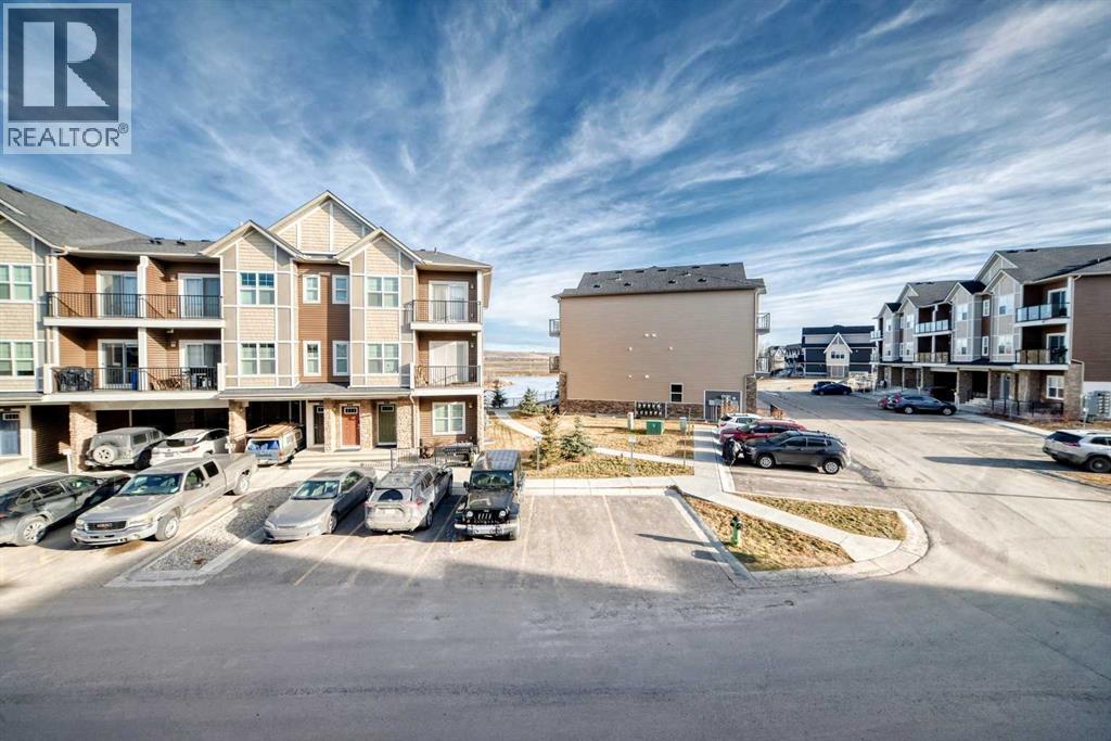 250 Fireside View, Cochrane