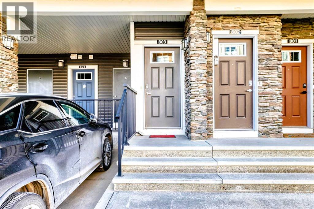 250 Fireside View, Cochrane