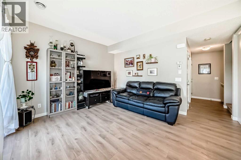 250 Fireside View, Cochrane