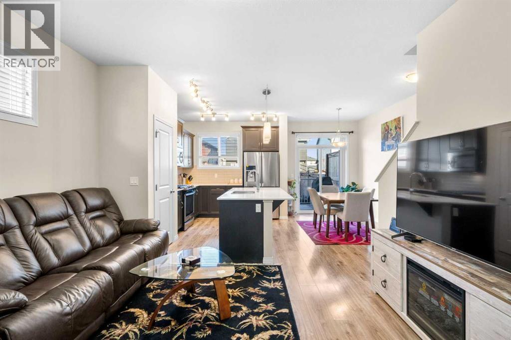 Single Family House for Sale in  Legacy Glen Common SE Legacy Calgary 