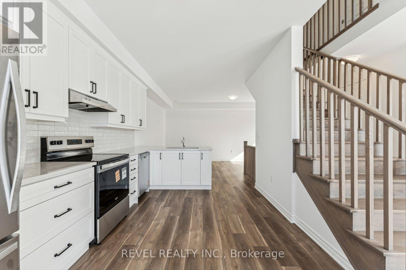 4 STURGEON ROAD - 14