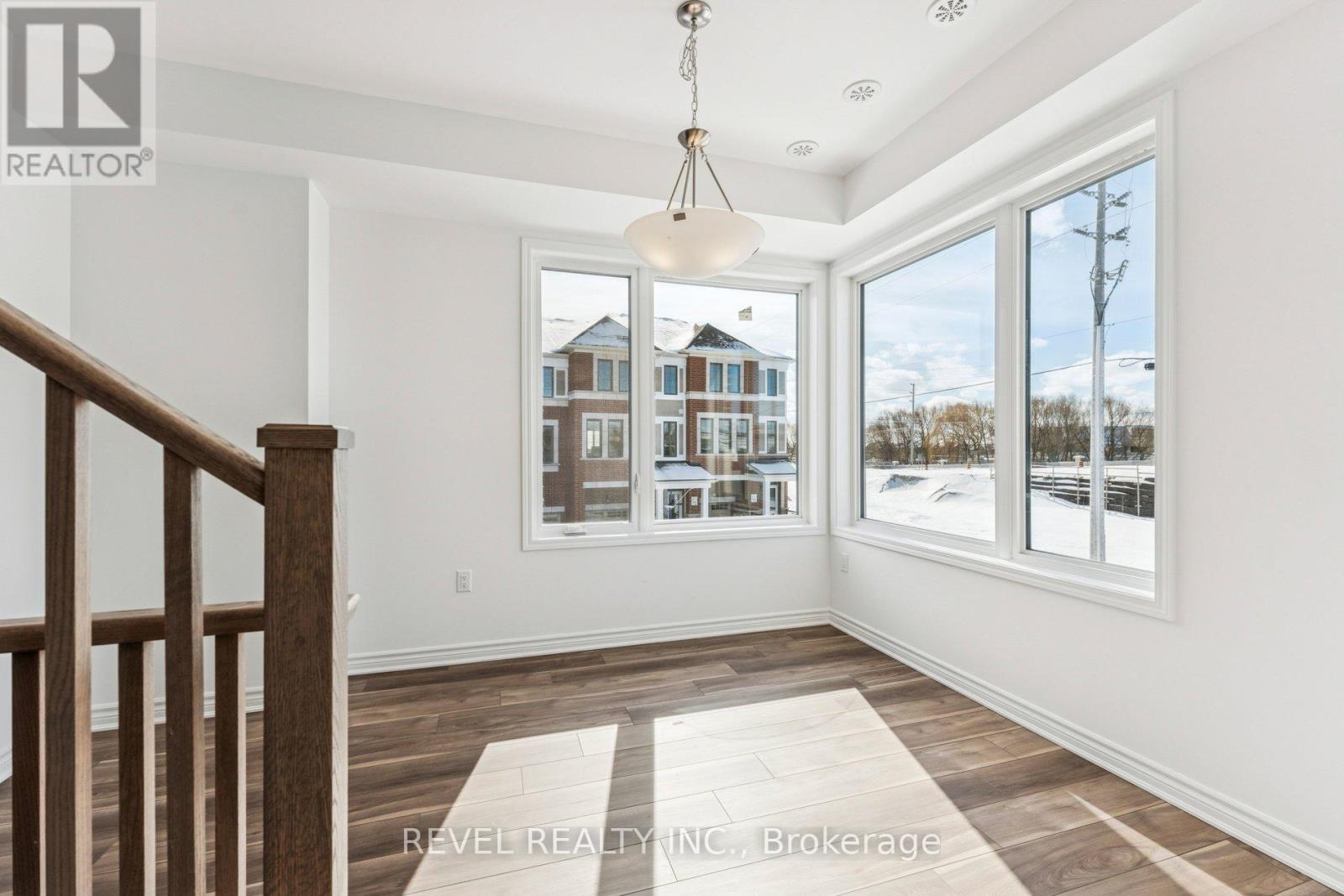 4 STURGEON ROAD - 16