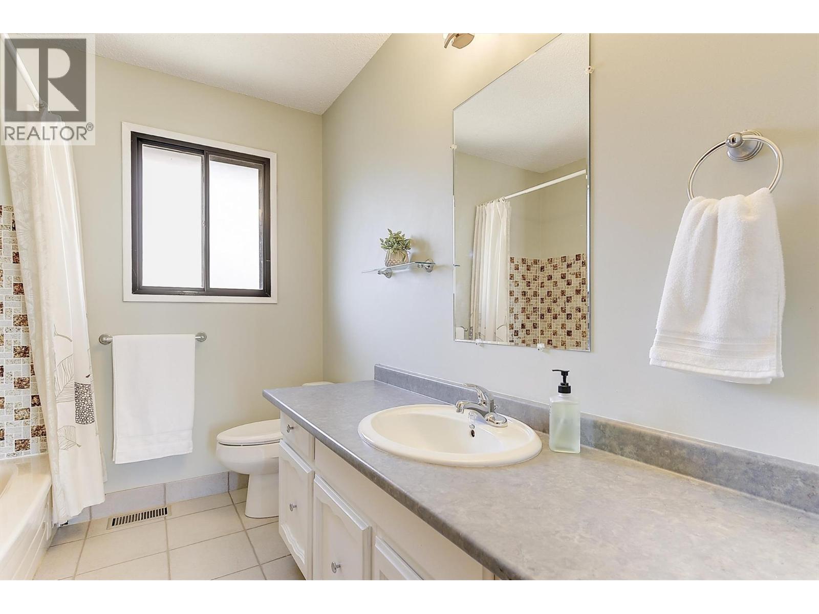 3369 McMurchie Road, West Kelowna