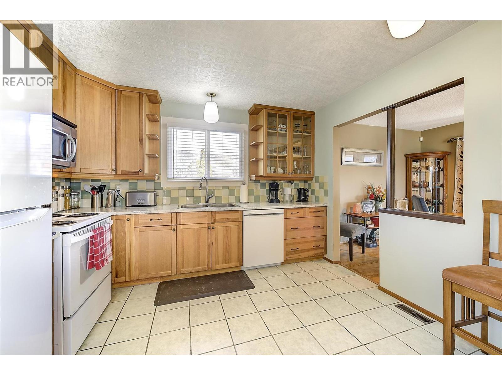  2442 Butt Road, West Kelowna