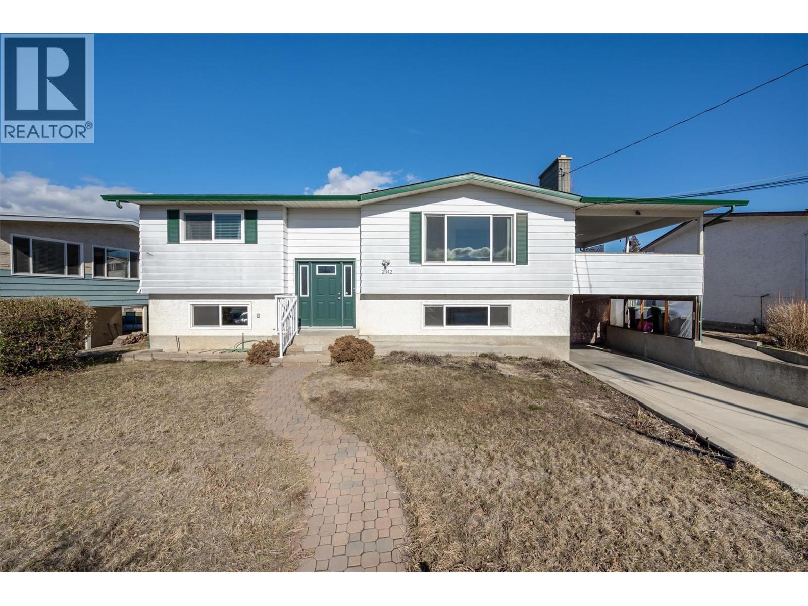  2442 Butt Road, West Kelowna