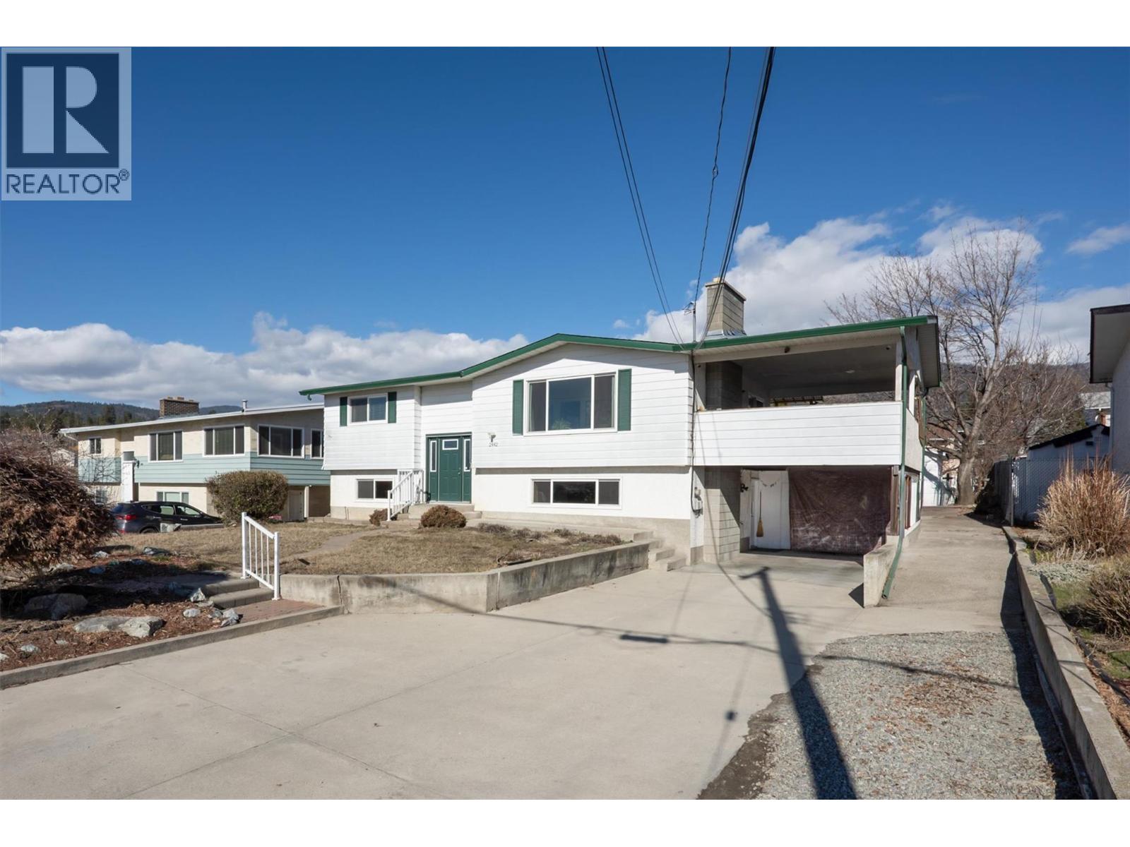  2442 Butt Road, West Kelowna