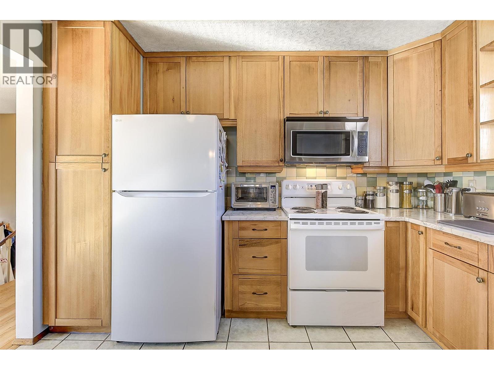  2442 Butt Road, West Kelowna