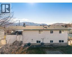 Primary Bedroom - 2442 Butt Road, West Kelowna, BC V4T1N7 Photo 10