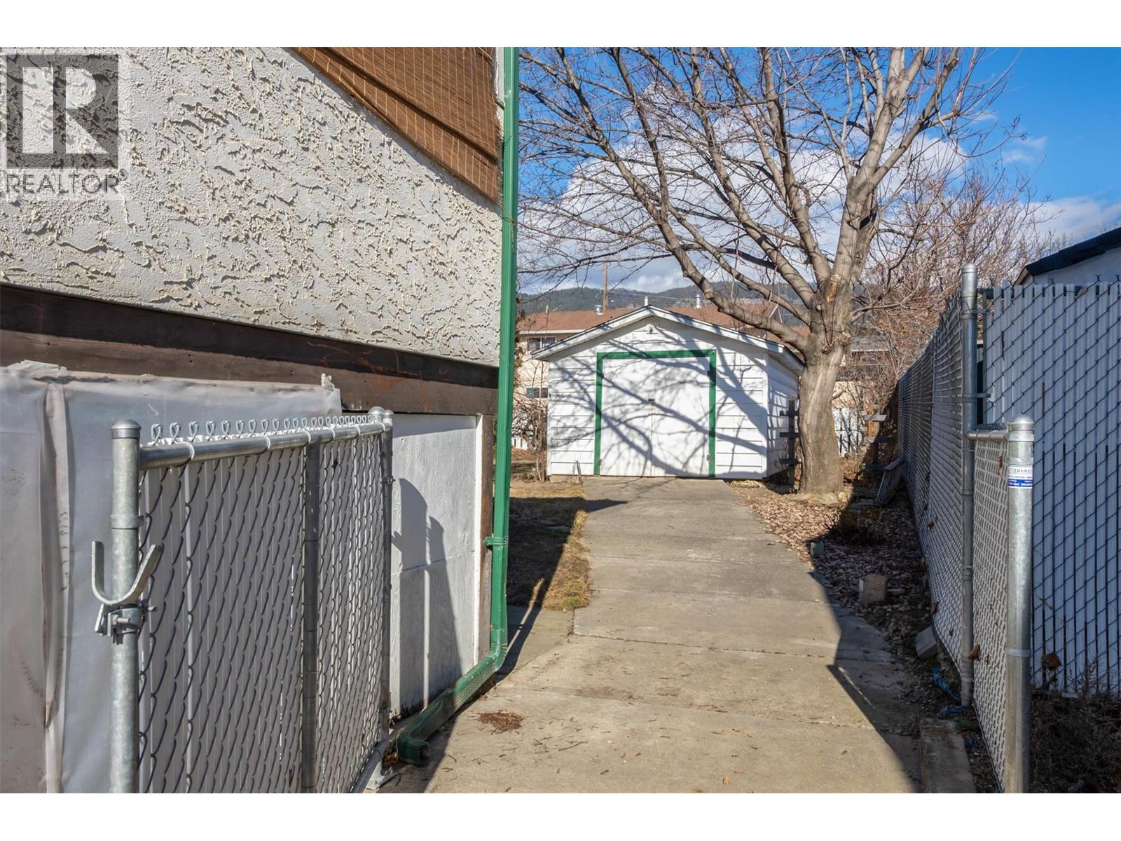  2442 Butt Road, West Kelowna