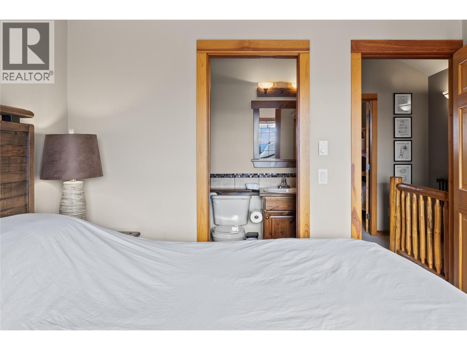 5015 Snowbird Way Unit# 24, Big White