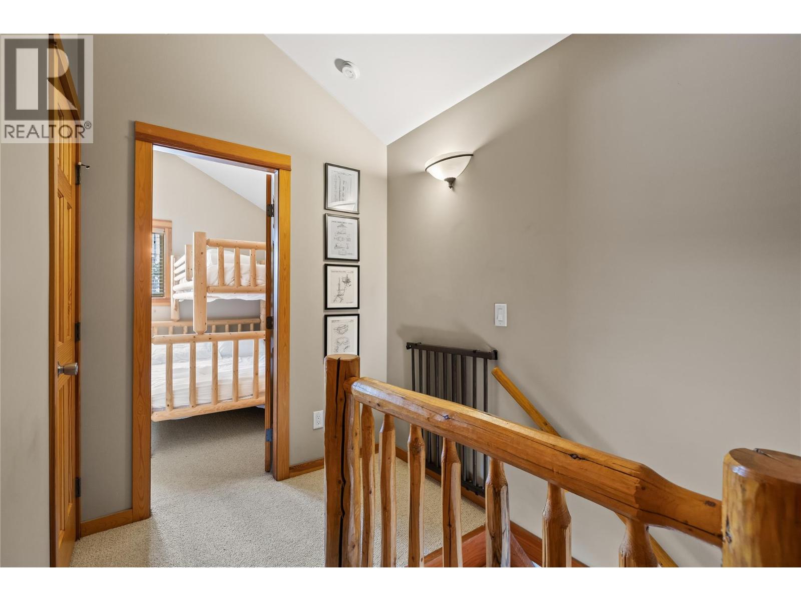 5015 Snowbird Way Unit# 24, Big White