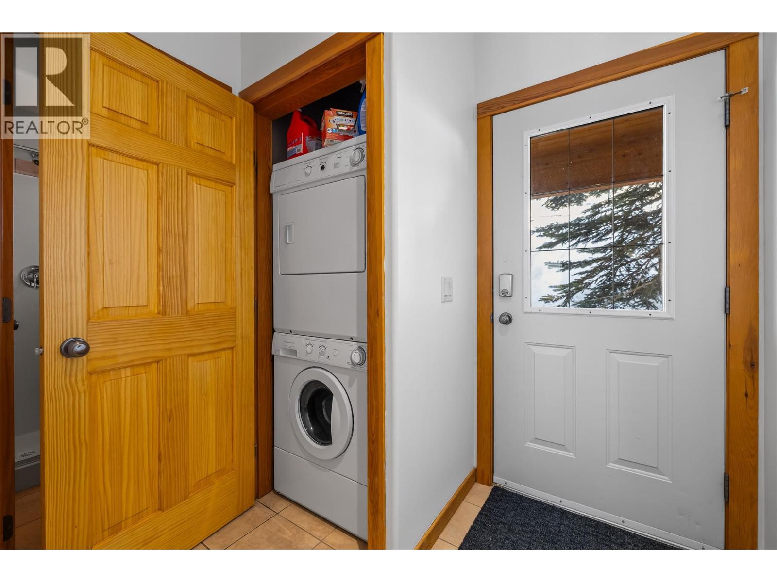 5015 Snowbird Way Unit# 24, Big White