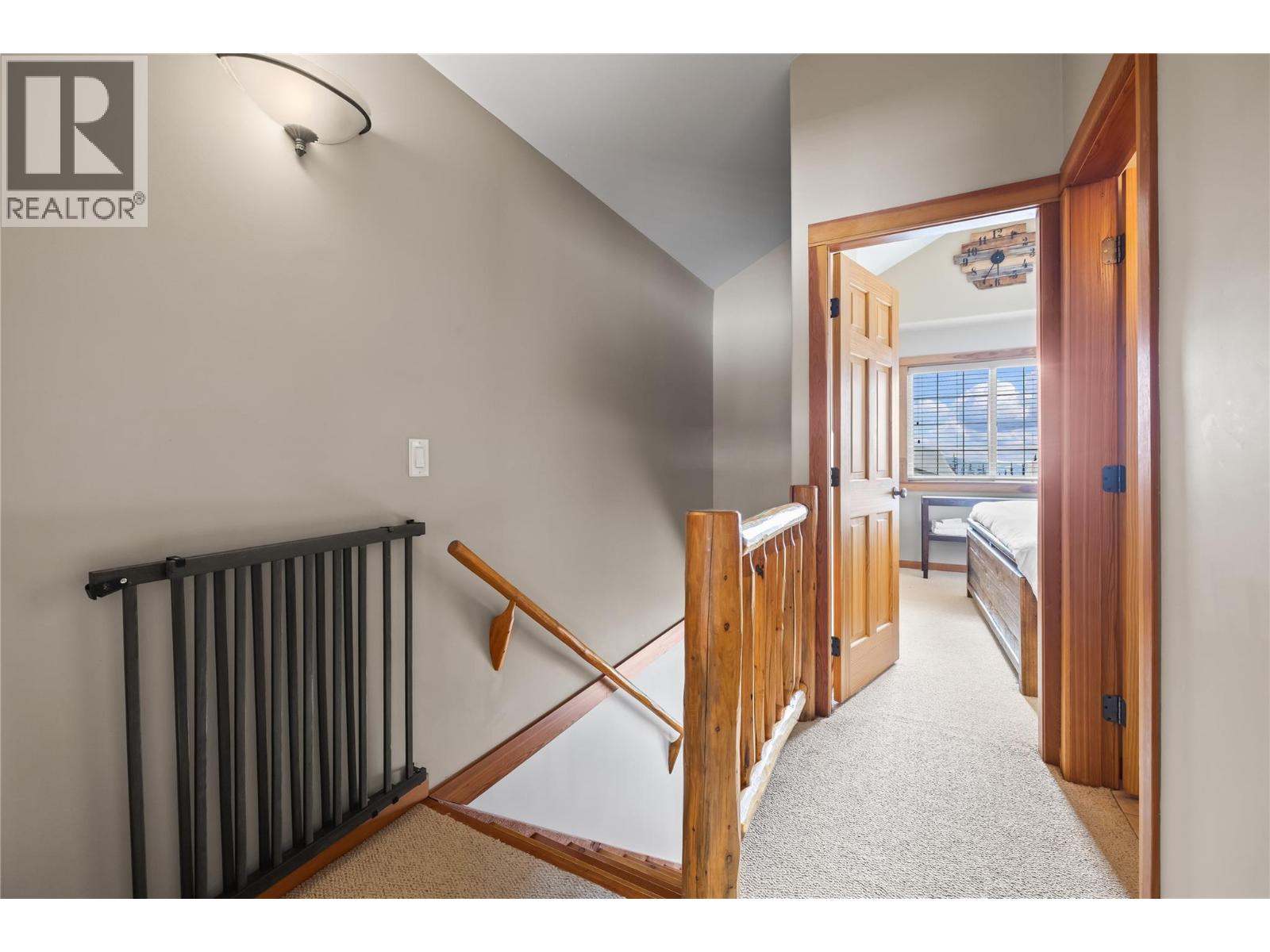 5015 Snowbird Way Unit# 24, Big White