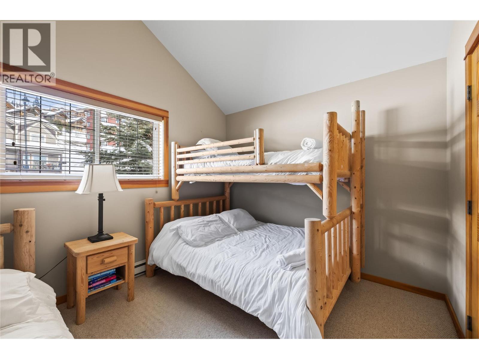5015 Snowbird Way Unit# 24, Big White