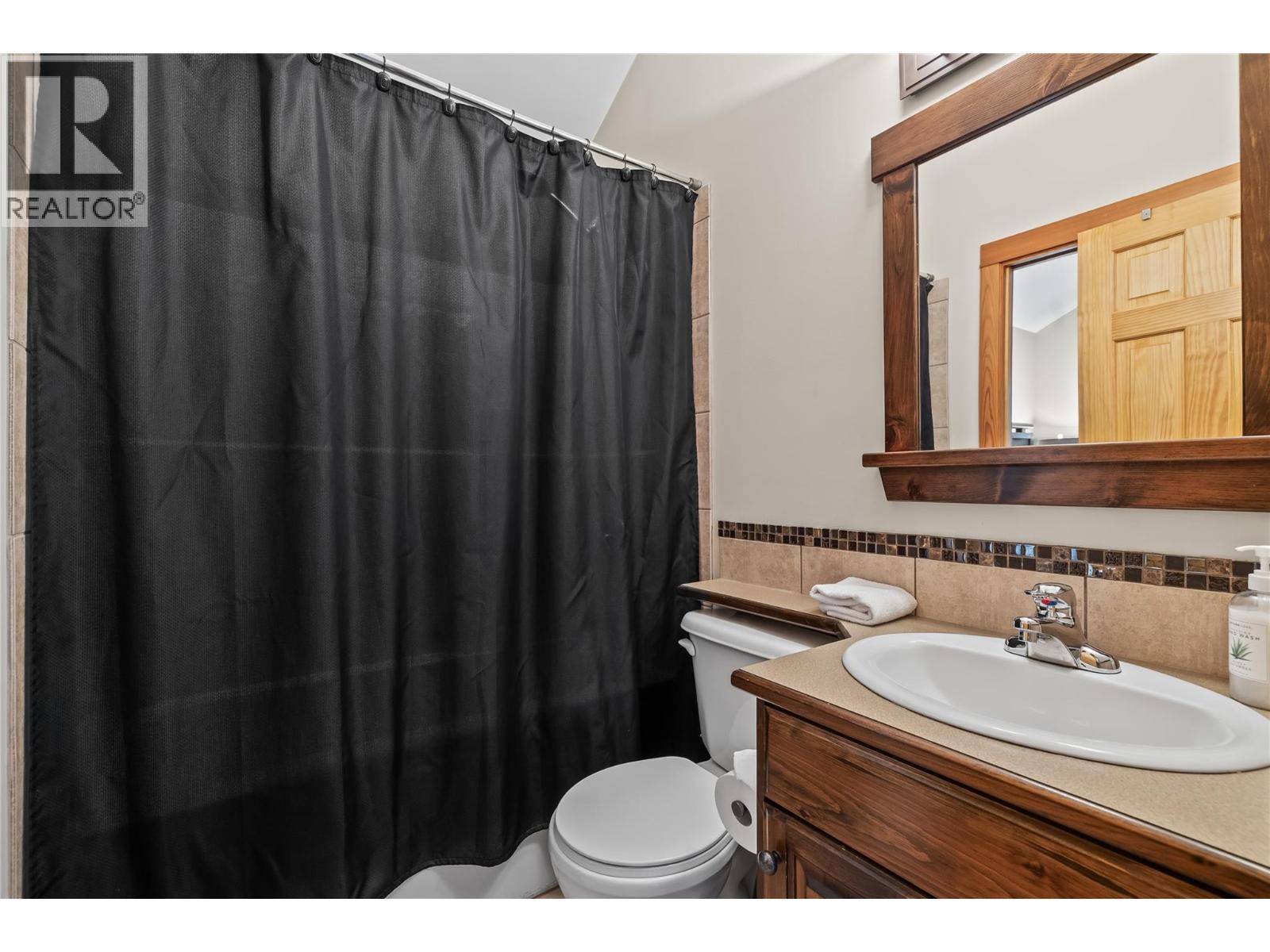 5015 Snowbird Way Unit# 24, Big White